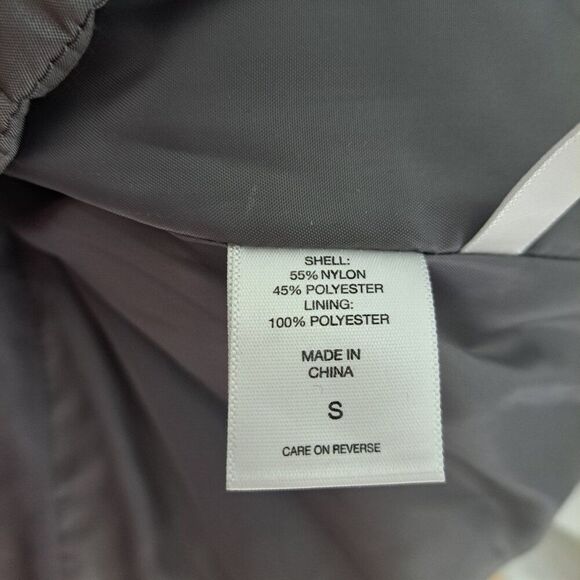 New York & Co Women's Grey Hooded Puffer Vest Fall Winter Outdoor Sz Small - Picture 9 of 9